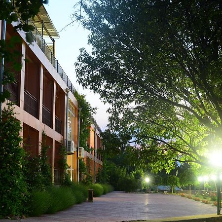 Avenue Park Hotel Yusufkhona Zewnętrze zdjęcie